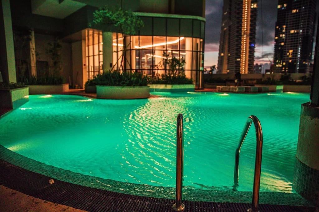 Apartment Skyline 29th-floor Tri-zen Luxury Colombo