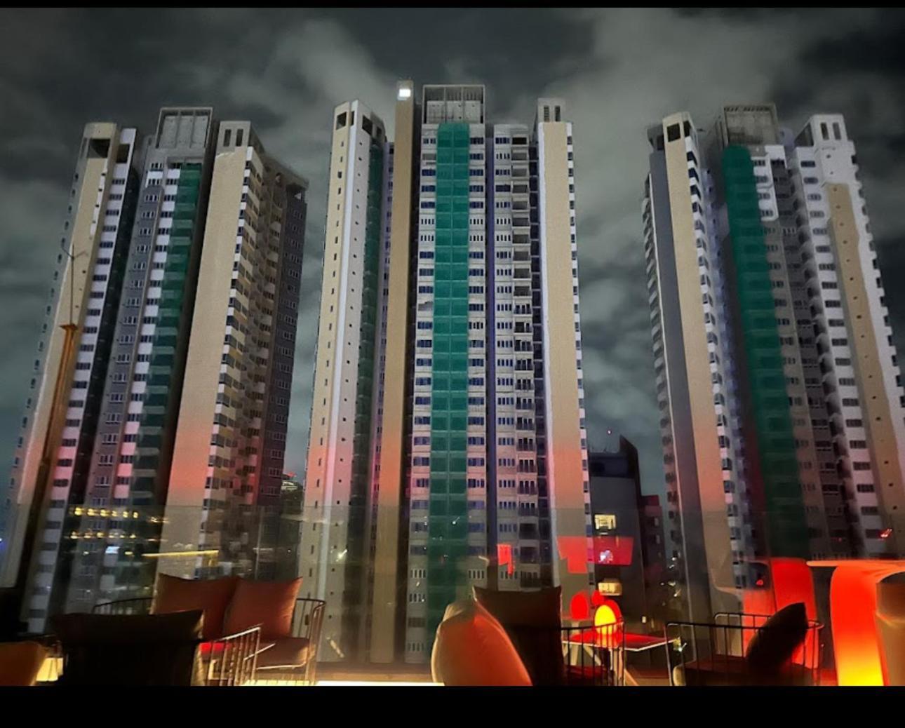 Apartment Skyline 29th-floor Tri-zen Luxury *